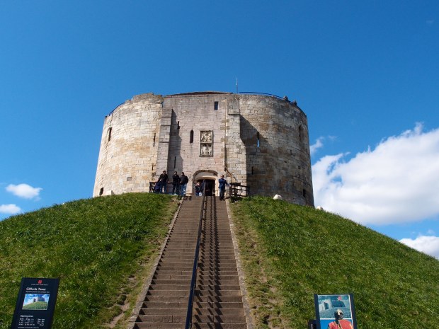 This ancient watchtower has survived centuries or war and is a stronghold in a very strategic part of Medieval England. 